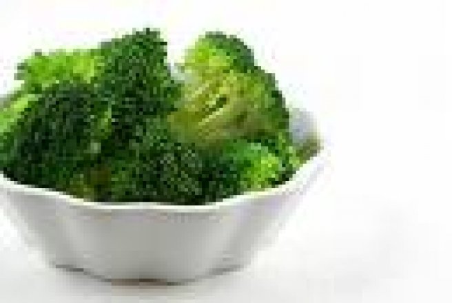 Broccoli cu sos de smantana, bun si sanatos, usor de preparat