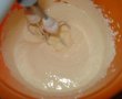Prajitura cu dulceata de caise si glazura de galbenusuri-4