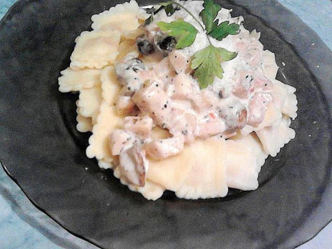 Ravioli con funghi e prosciutto di pollo - Galerie foto (5)