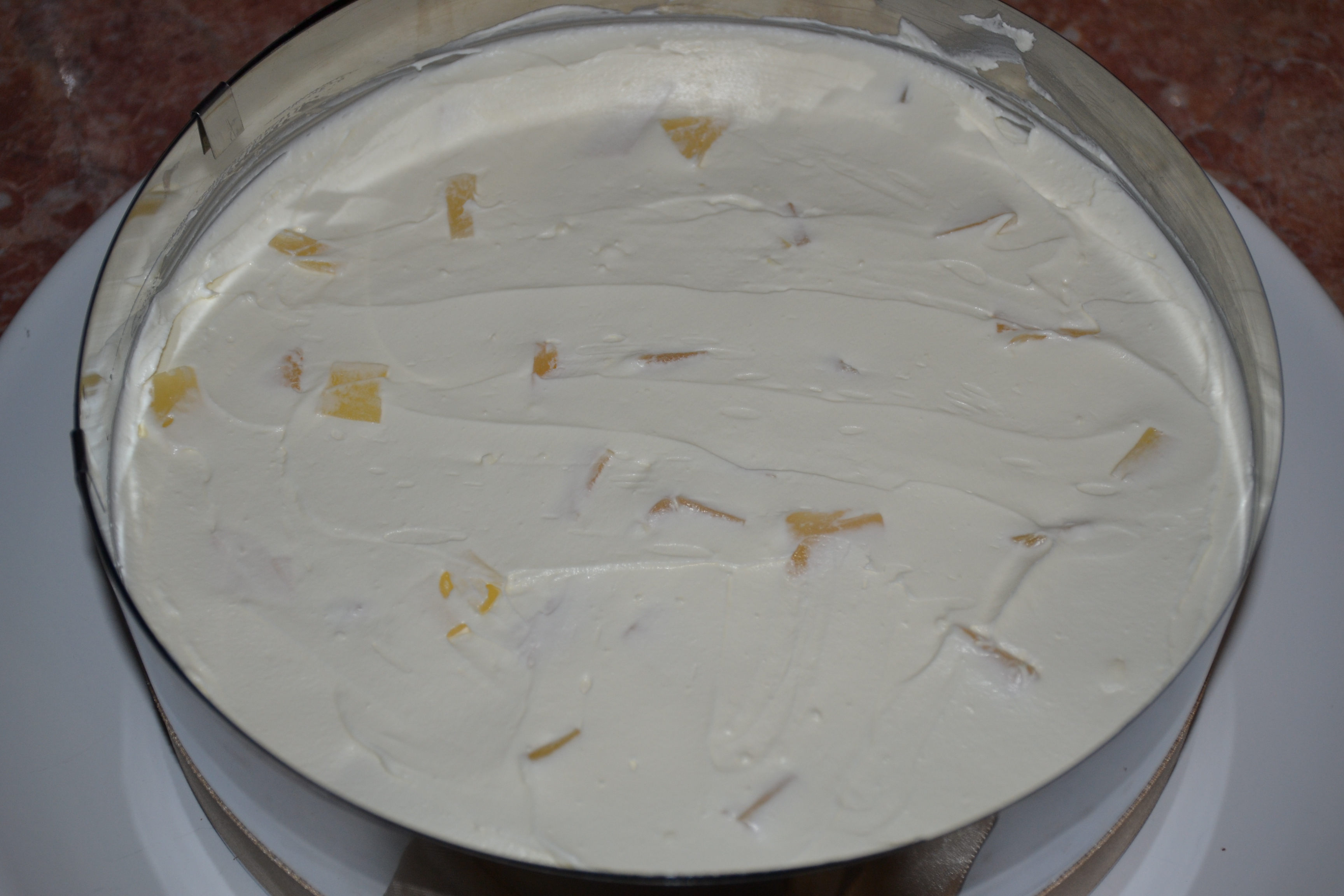 Desert tort cu ananas si crema mascarpone