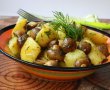 Cartofi la tigaie cu ciuperci-2