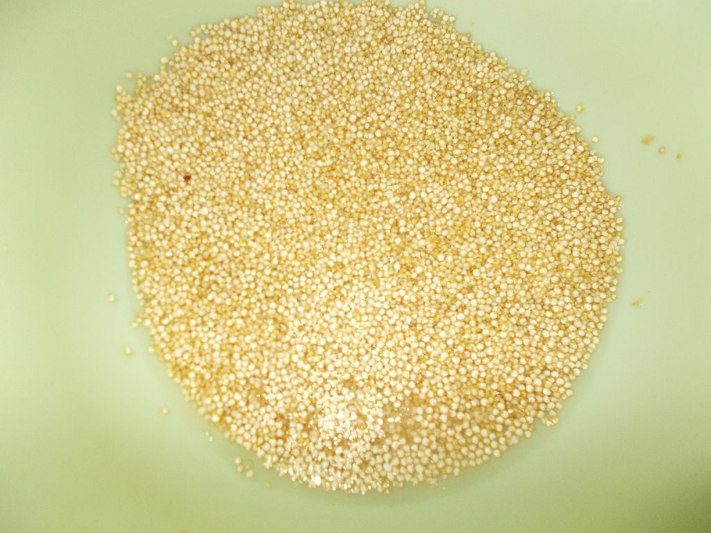 Desert din quinoa cu jeleu de capsuni