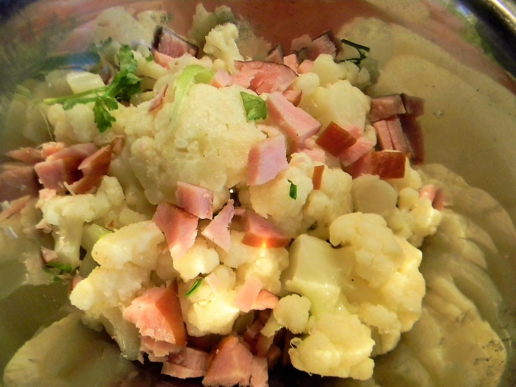 Salata de conopida cu smantana