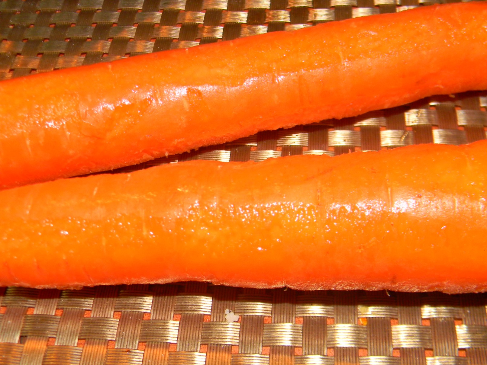 Ciorba rapida de cartofi cu carnati picanti