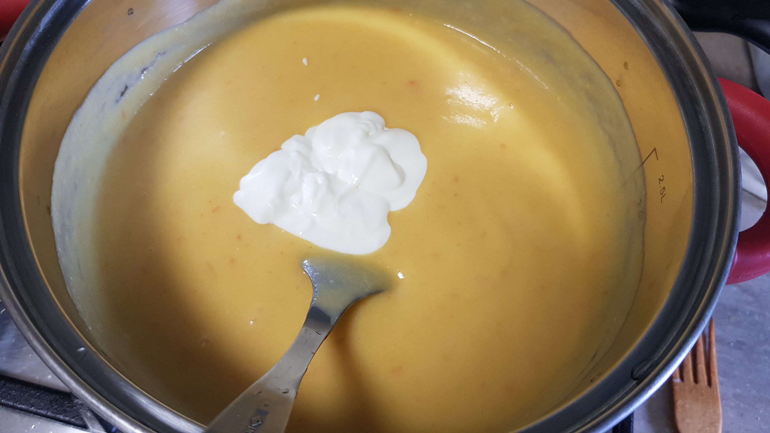 Supa crema de conopida, reteta usoara si gustoasa