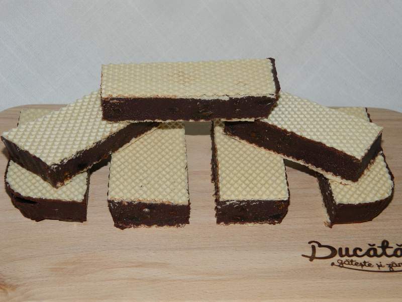 Desert ciocolata de casa cu stafide