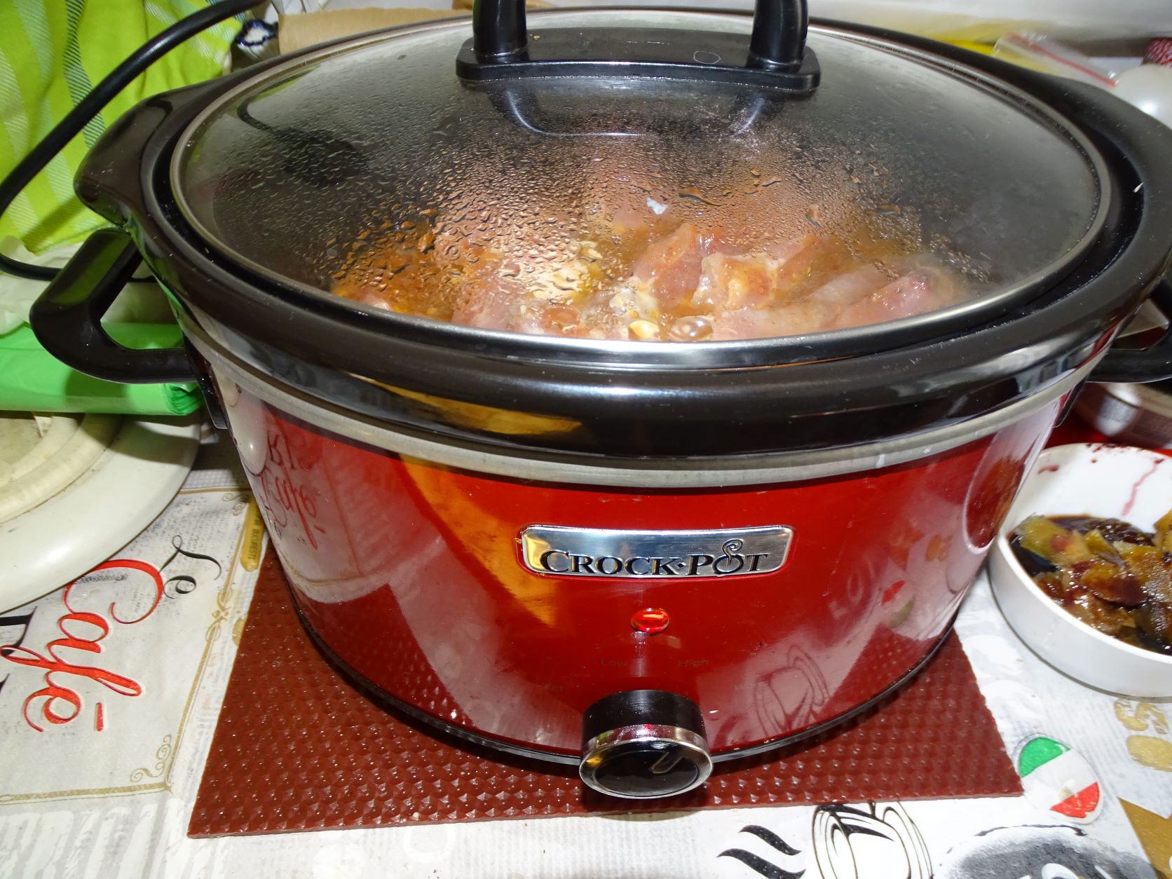 Coaste de porc gatite la slow cooker Crock Pot