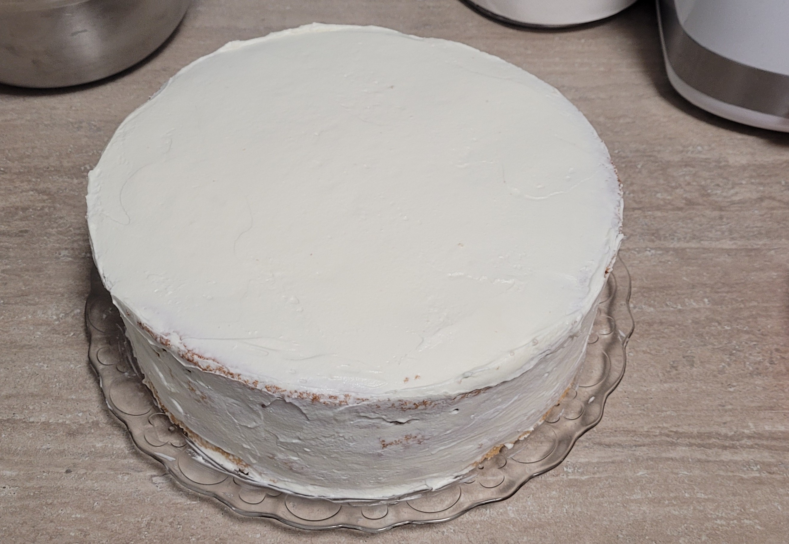 Desert tort aniversar cu crema de mascarpone si fructe - reteta cu nr. 1100