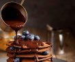 Reteta de Pancakes cu Cacao cu Sos de Ciocolata si Fructe-1